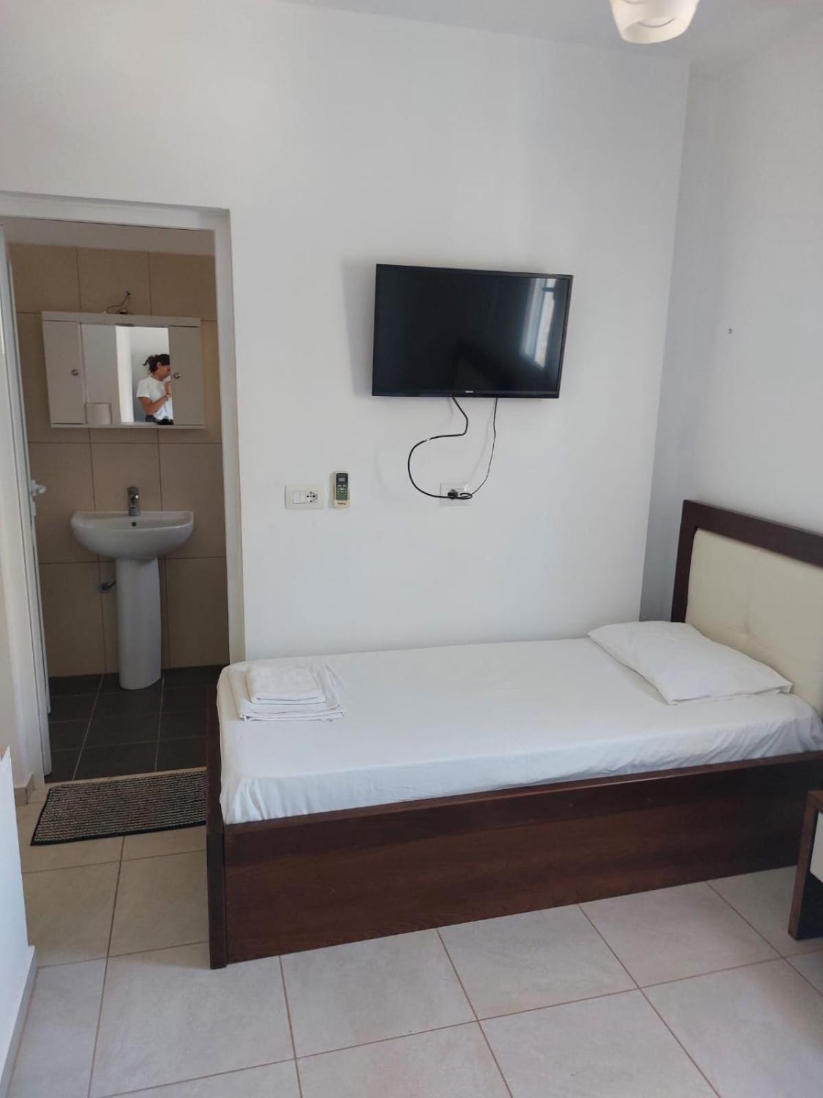 Hotel Jali Himarë Extérieur photo