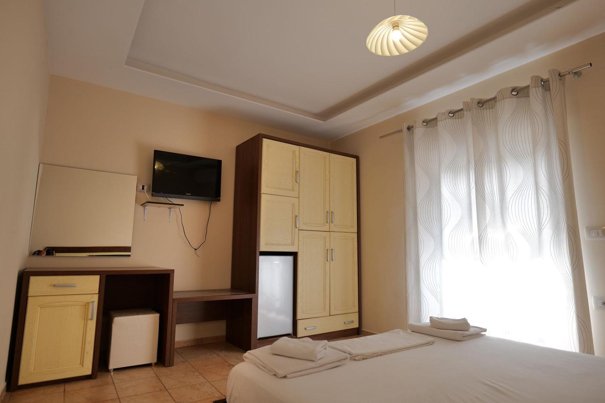 Hotel Jali Himarë Extérieur photo